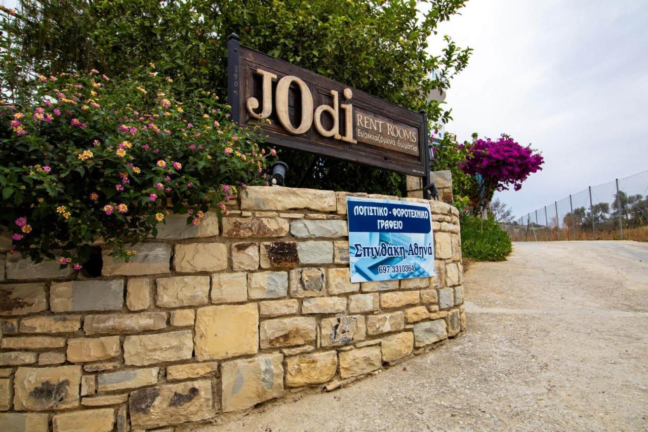 Jodi'S Pension ปิตซีเดีย ภายนอก รูปภาพ