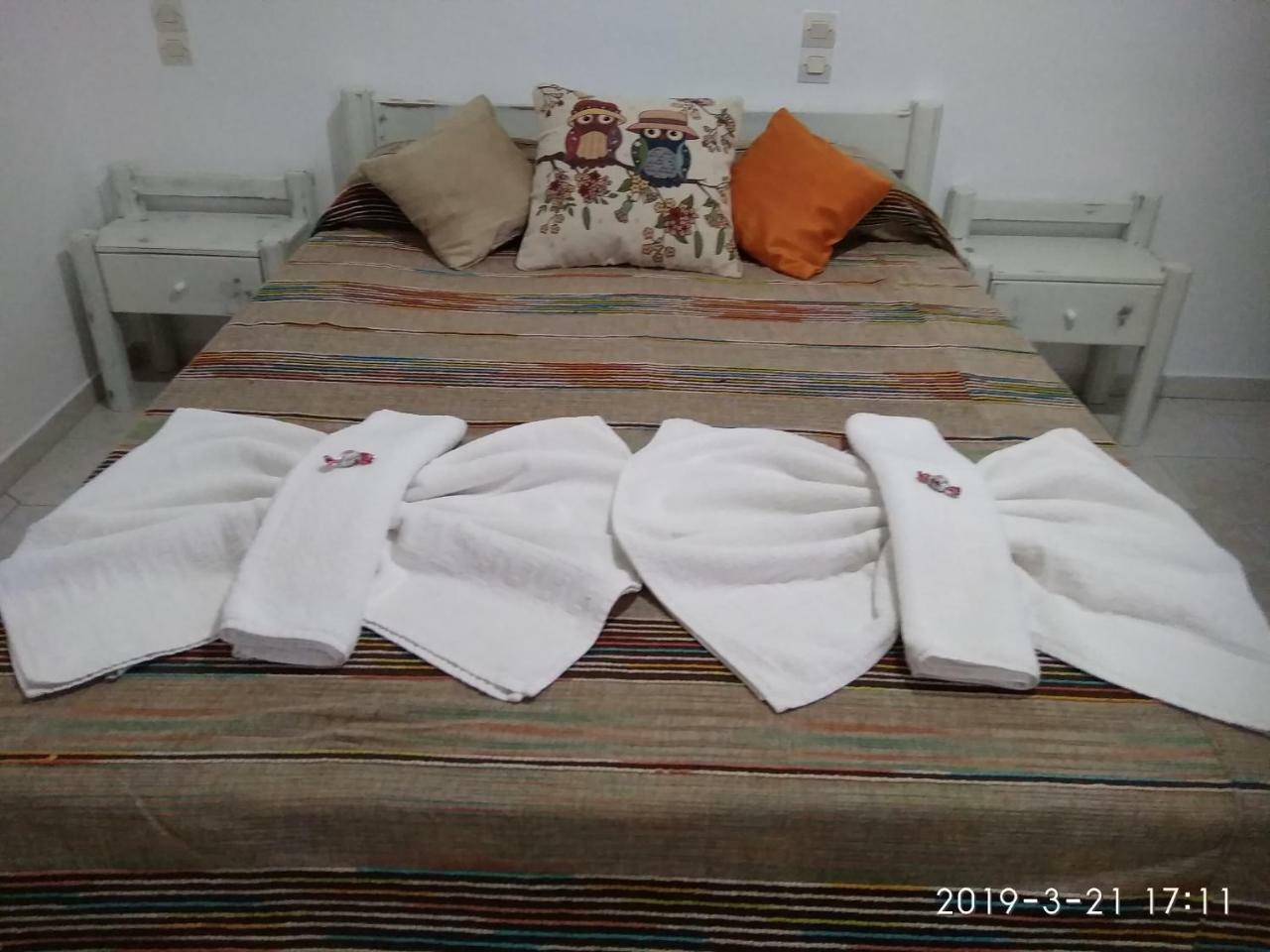 Jodi'S Pension ปิตซีเดีย ภายนอก รูปภาพ